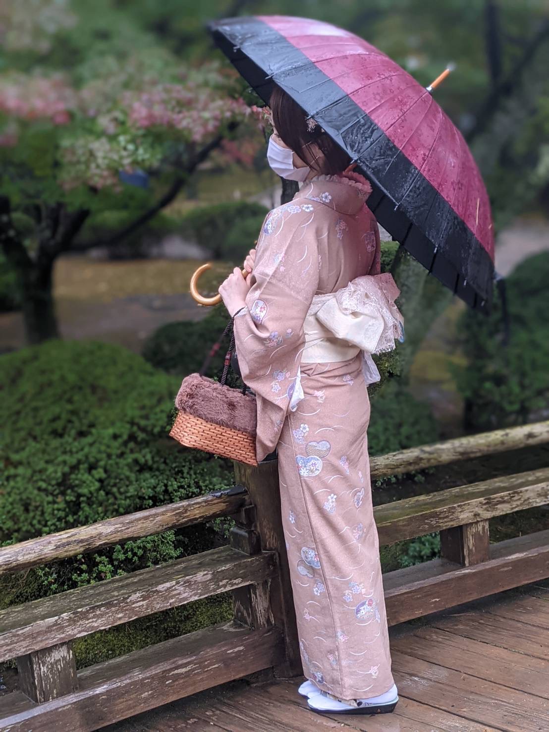 雨の日もお着物で