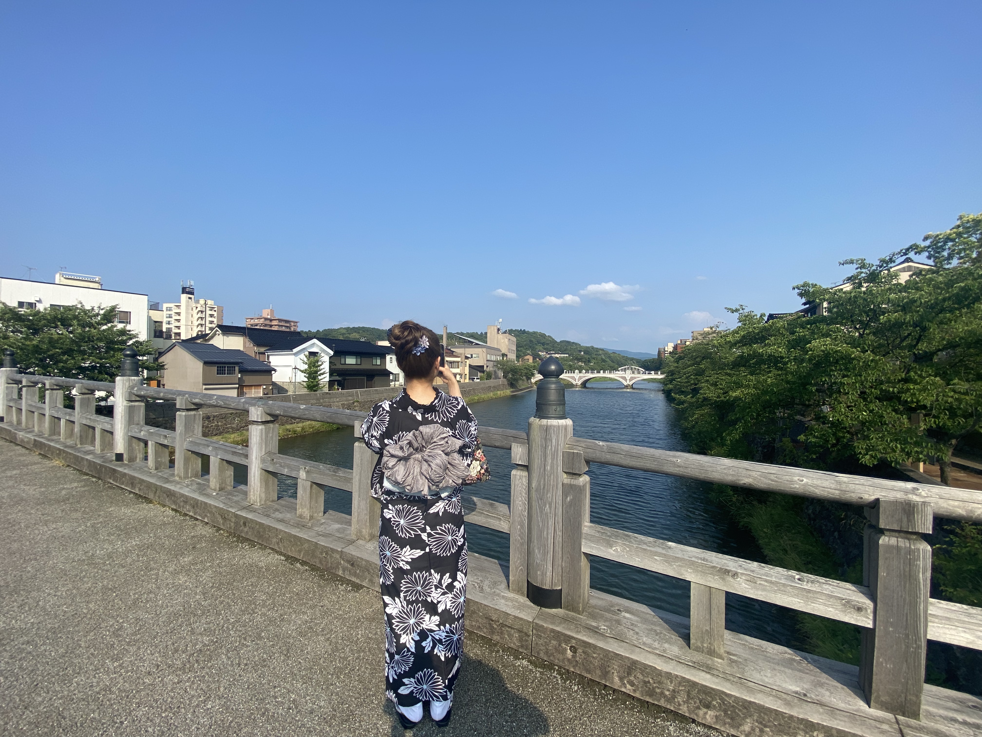 浅野川で涼しげに